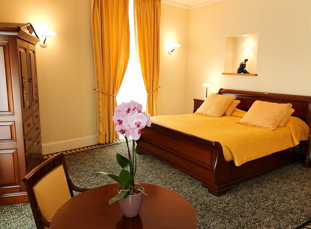 L'hôtel Hotel 5*